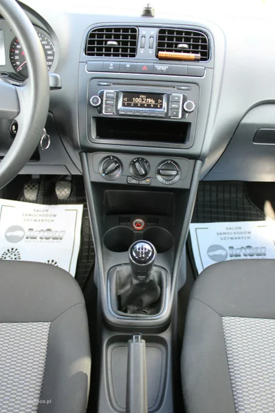Volkswagen Polo V 6R 44