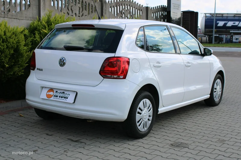 Volkswagen Polo V 6R 52
