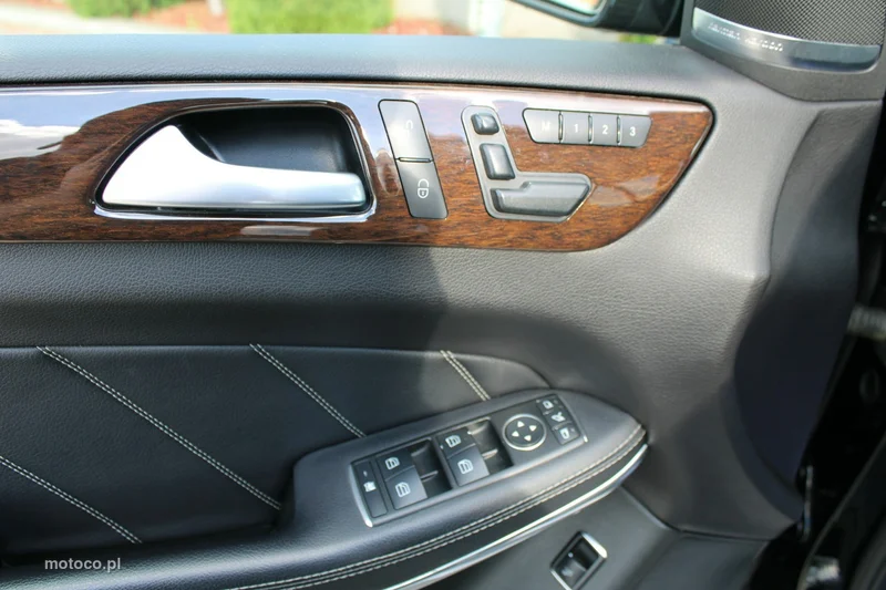 Mercedes-Benz GL X166 450 12