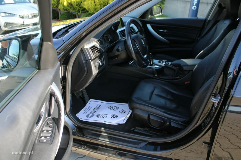 BMW Seria 3 F30 320 12