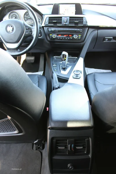 BMW Seria 3 F30 320 53