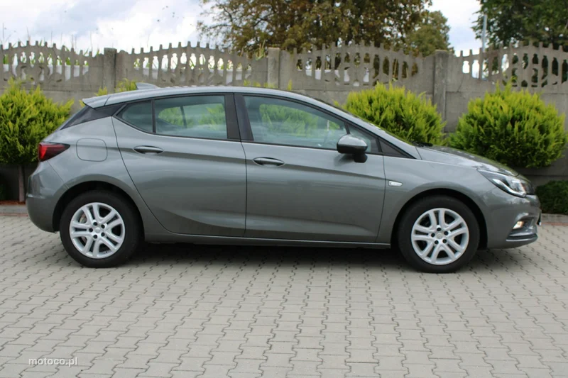Opel Astra K 12