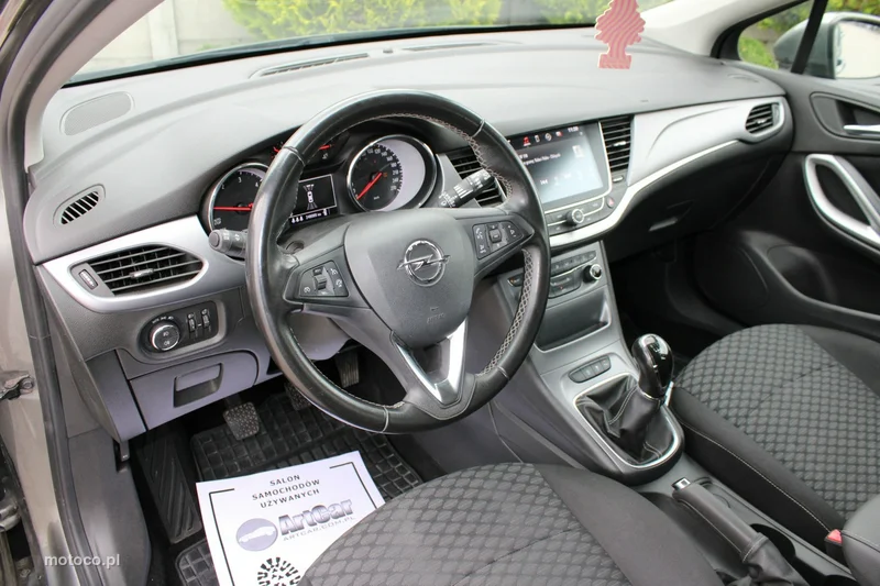 Opel Astra K 22