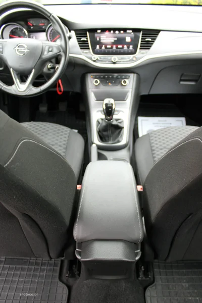 Opel Astra K 24