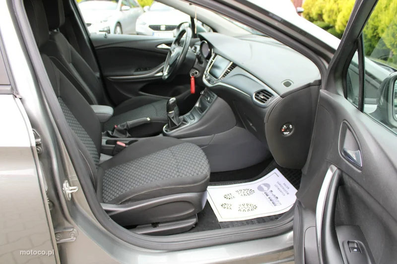 Opel Astra K 32