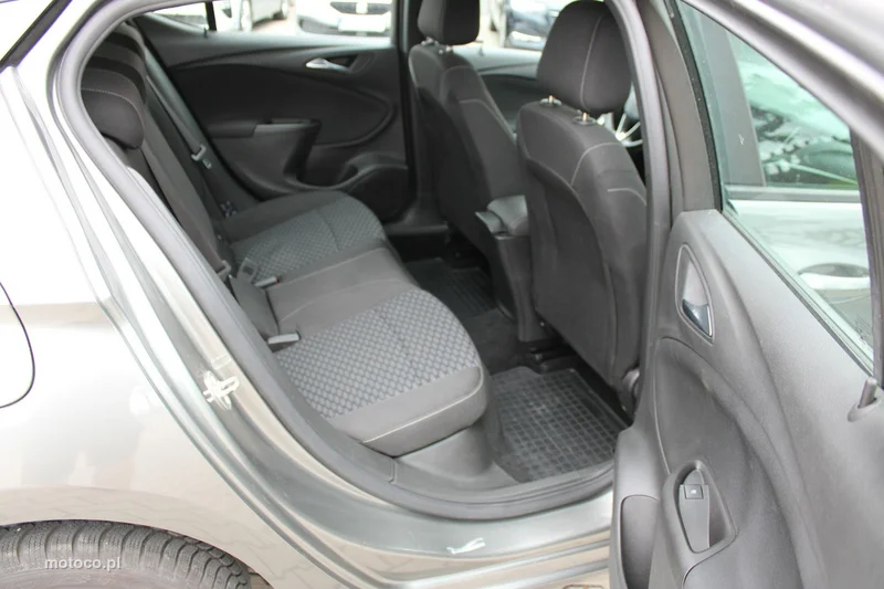 Opel Astra K 34