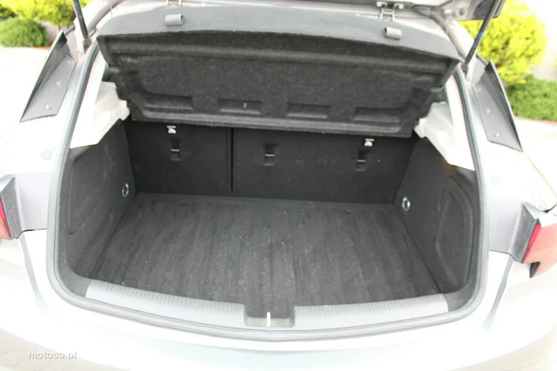 Opel Astra K 37