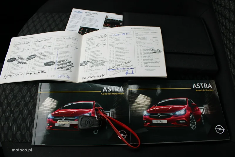 Opel Astra K 39