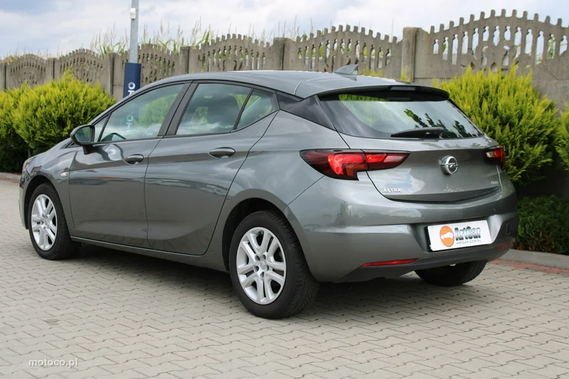 Opel Astra K 49