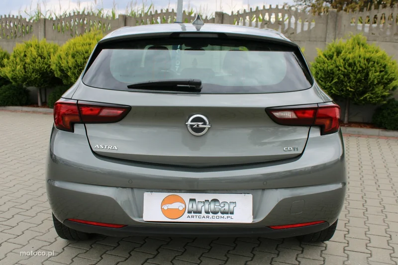 Opel Astra K 57