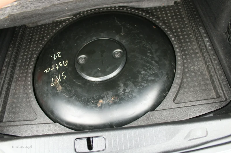 Opel Astra J 24