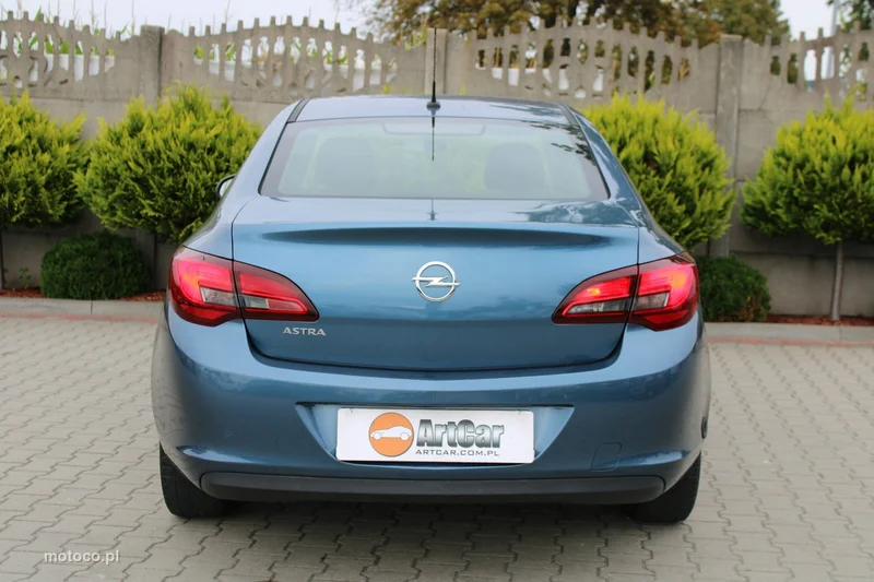 Opel Astra J 29