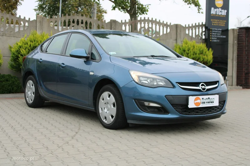 Opel Astra J 36