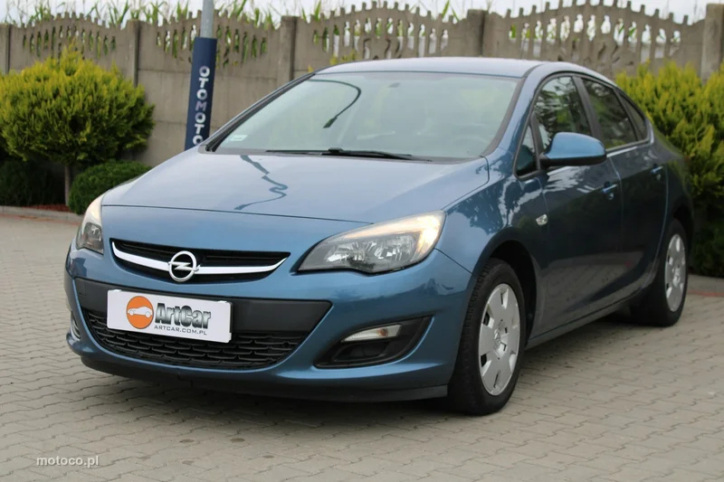 Opel Astra J 37