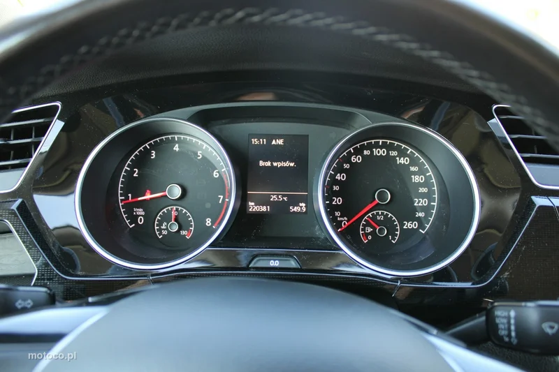 Volkswagen Touran 5T 11