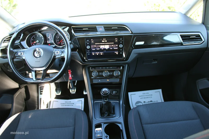 Volkswagen Touran 5T 18