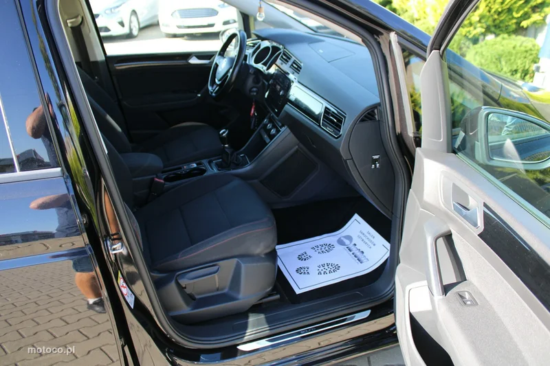 Volkswagen Touran 5T 22