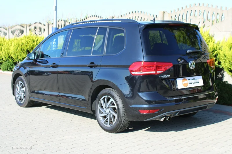 Volkswagen Touran 5T 33