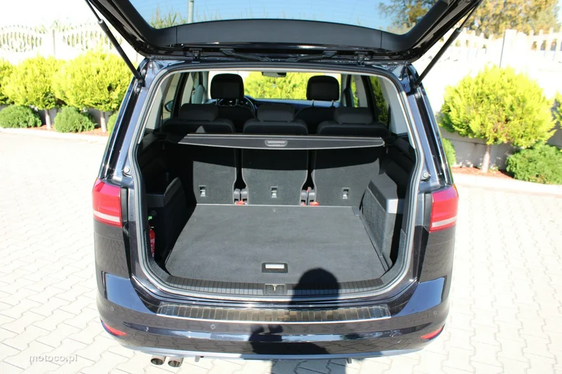 Volkswagen Touran 5T 38