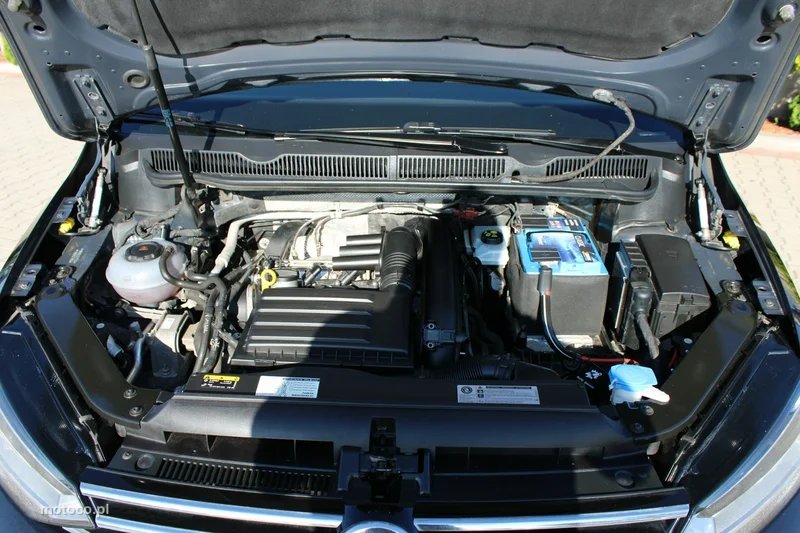 Volkswagen Touran 5T 42