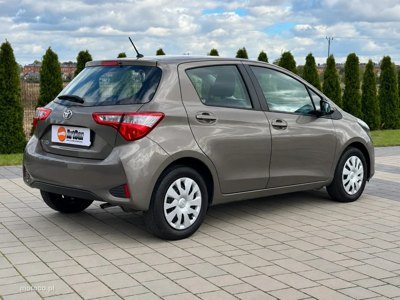 Toyota Yaris XP130 2