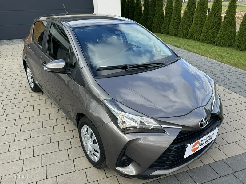 Toyota Yaris XP130 13