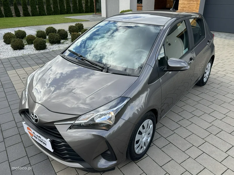 Toyota Yaris XP130 14