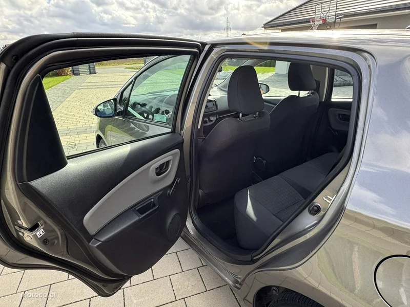 Toyota Yaris XP130 24