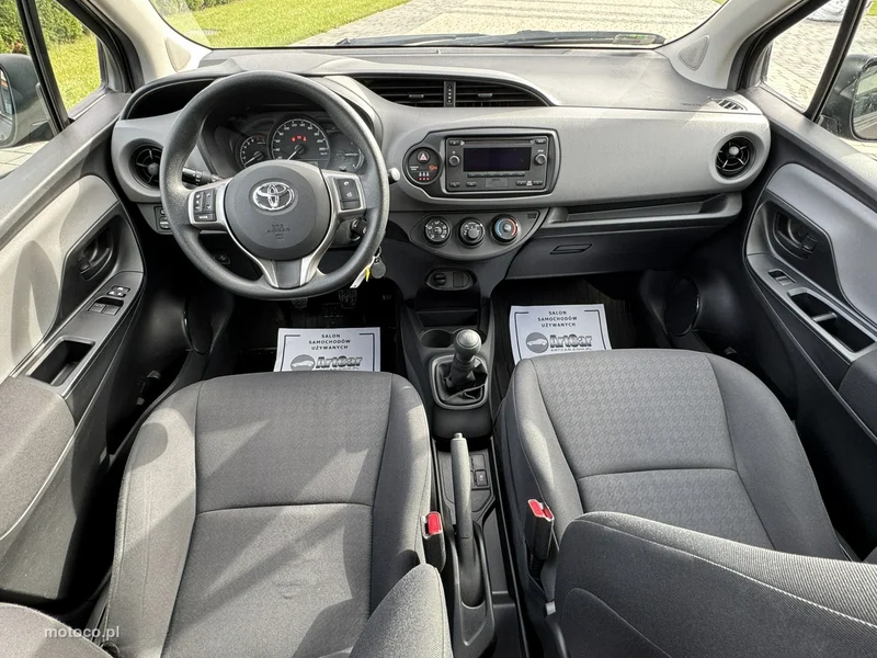 Toyota Yaris XP130 26