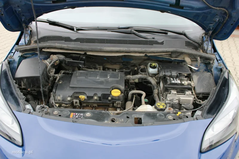 Opel Corsa E 33