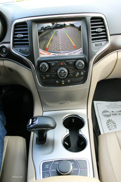 Jeep Grand Cherokee 16