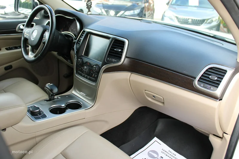 Jeep Grand Cherokee 22