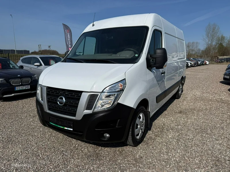 Nissan NV 400 2