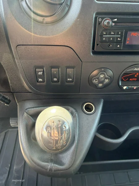 Nissan NV 400 11
