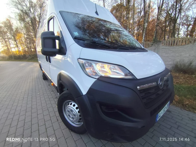 Opel Movano 2