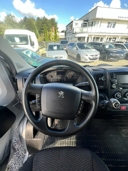Peugeot Boxer 29