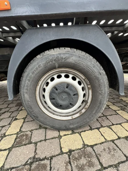 Mercedes-Benz Sprinter 16