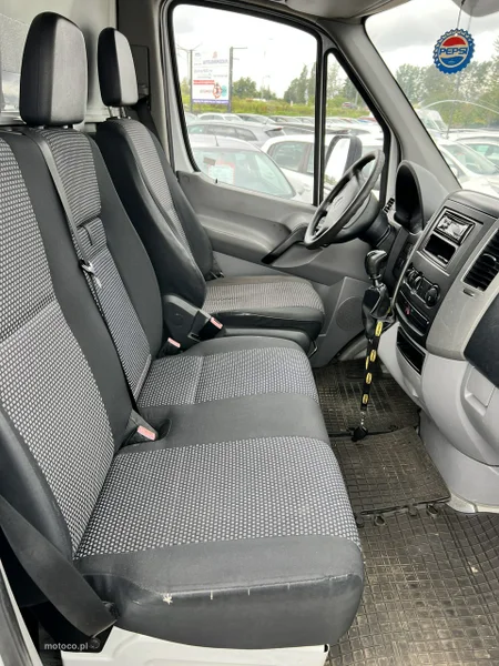 Mercedes-Benz Sprinter 4