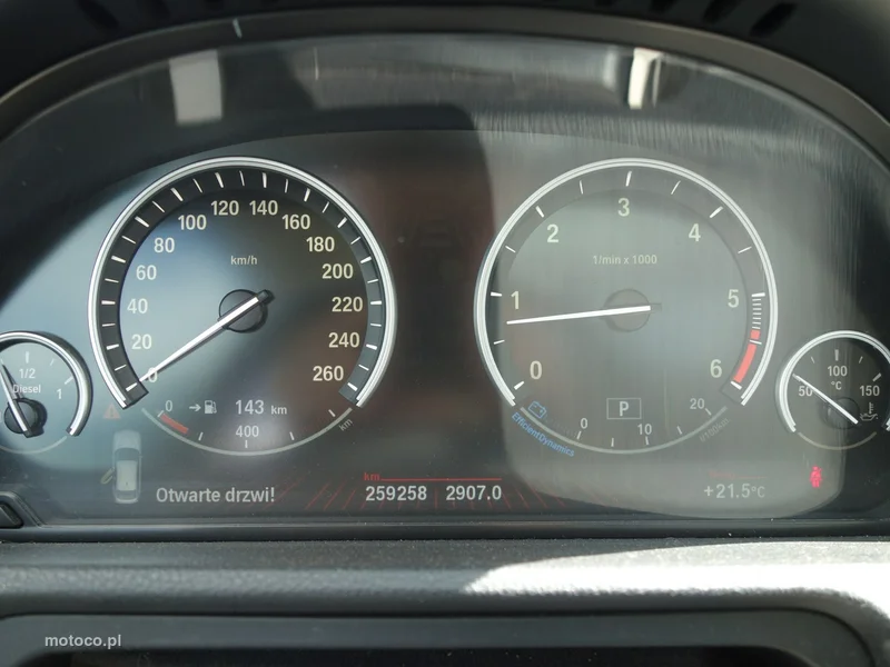 BMW Seria 5 F10 530 22