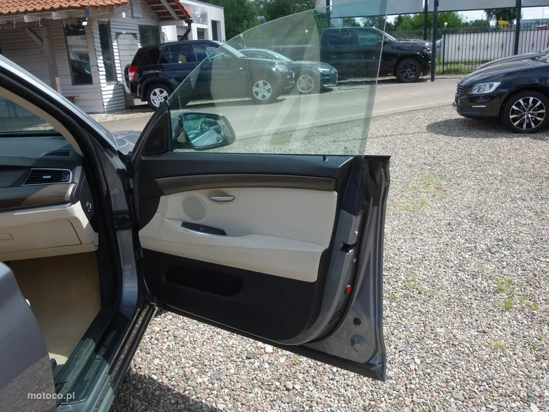BMW Seria 5 F10 530 7