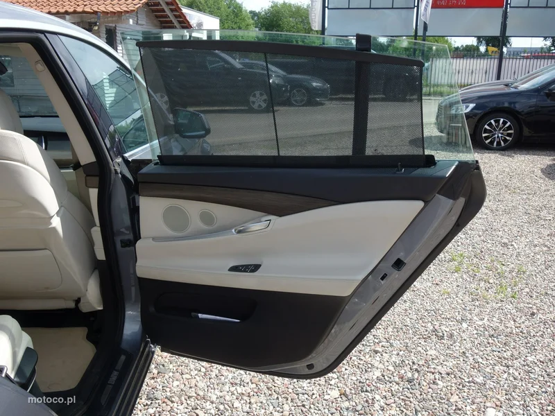 BMW Seria 5 F10 530 9