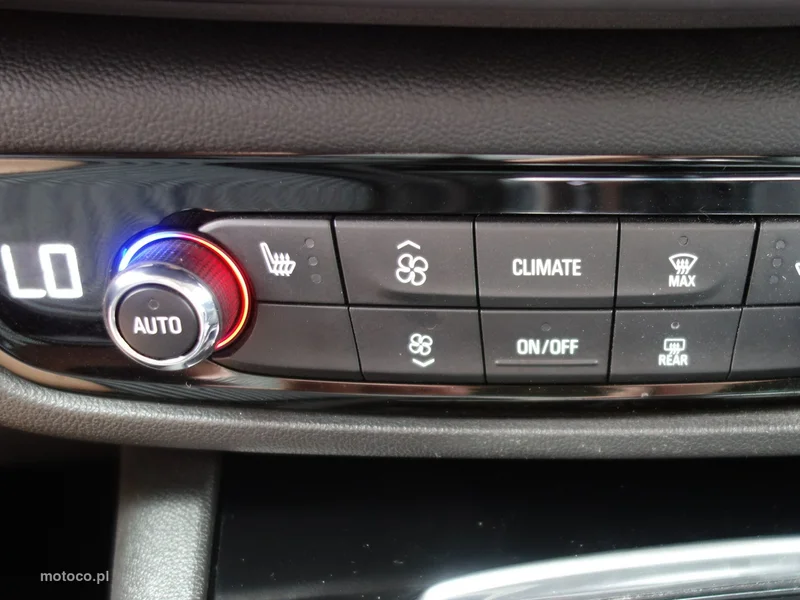 Opel Insignia B 16