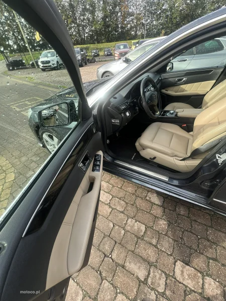Mercedes-Benz Klasa E W212 E 350 17