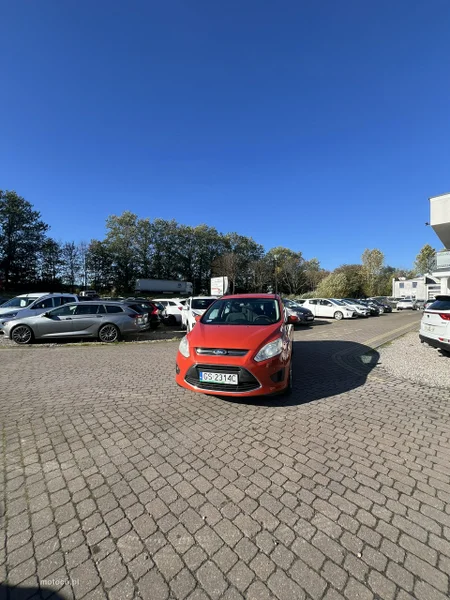 Ford C-Max II 20