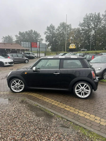 MINI Cooper 4