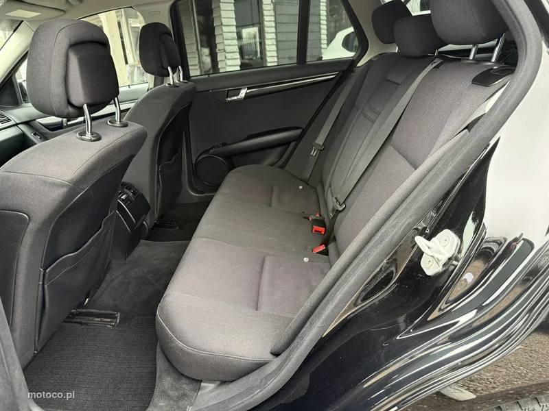 Mercedes-Benz Klasa C W204 C 200 11