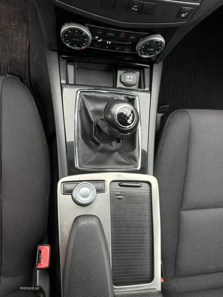Mercedes-Benz Klasa C W204 C 200 23