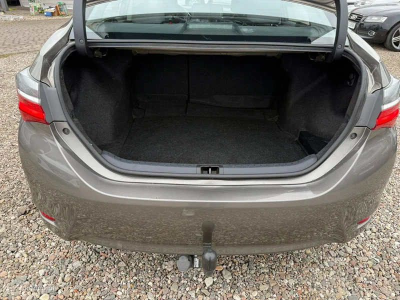 Toyota Corolla E160/E170 15
