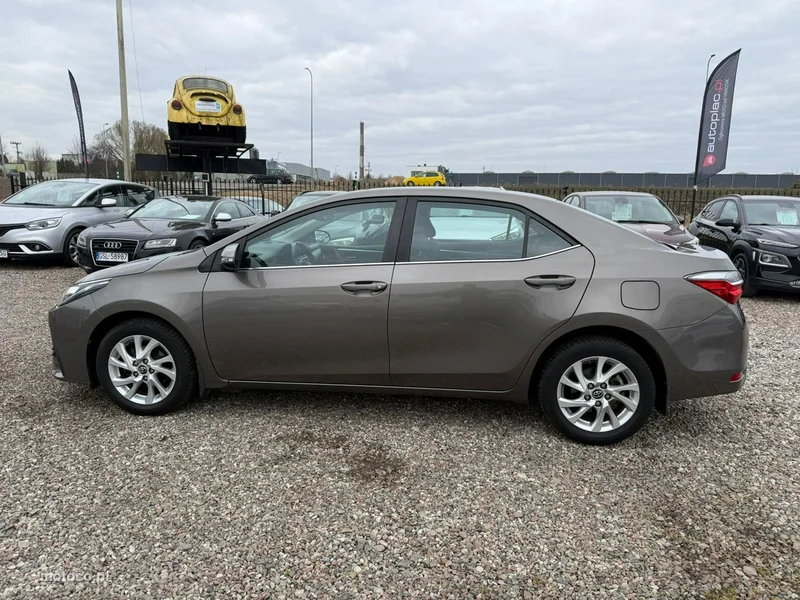 Toyota Corolla E160/E170 4