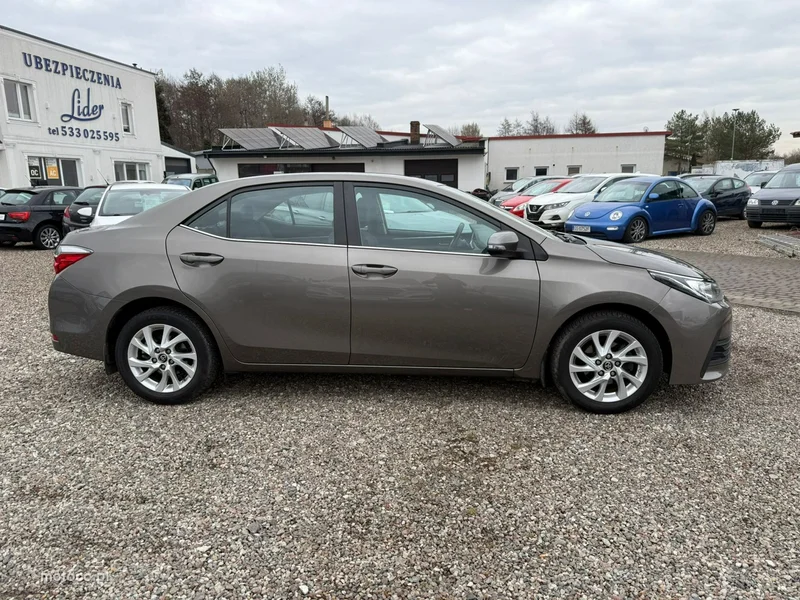 Toyota Corolla E160/E170 7